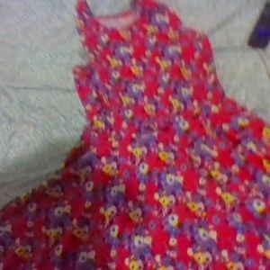 im a 11 yearsold and i want to sell this dress